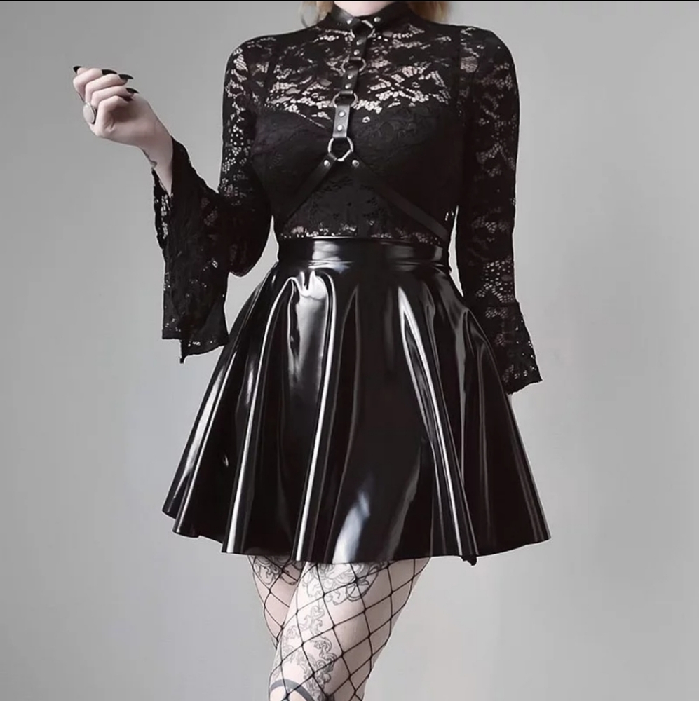 Black Floral Lace Bodysuit - Picture 3 of 8